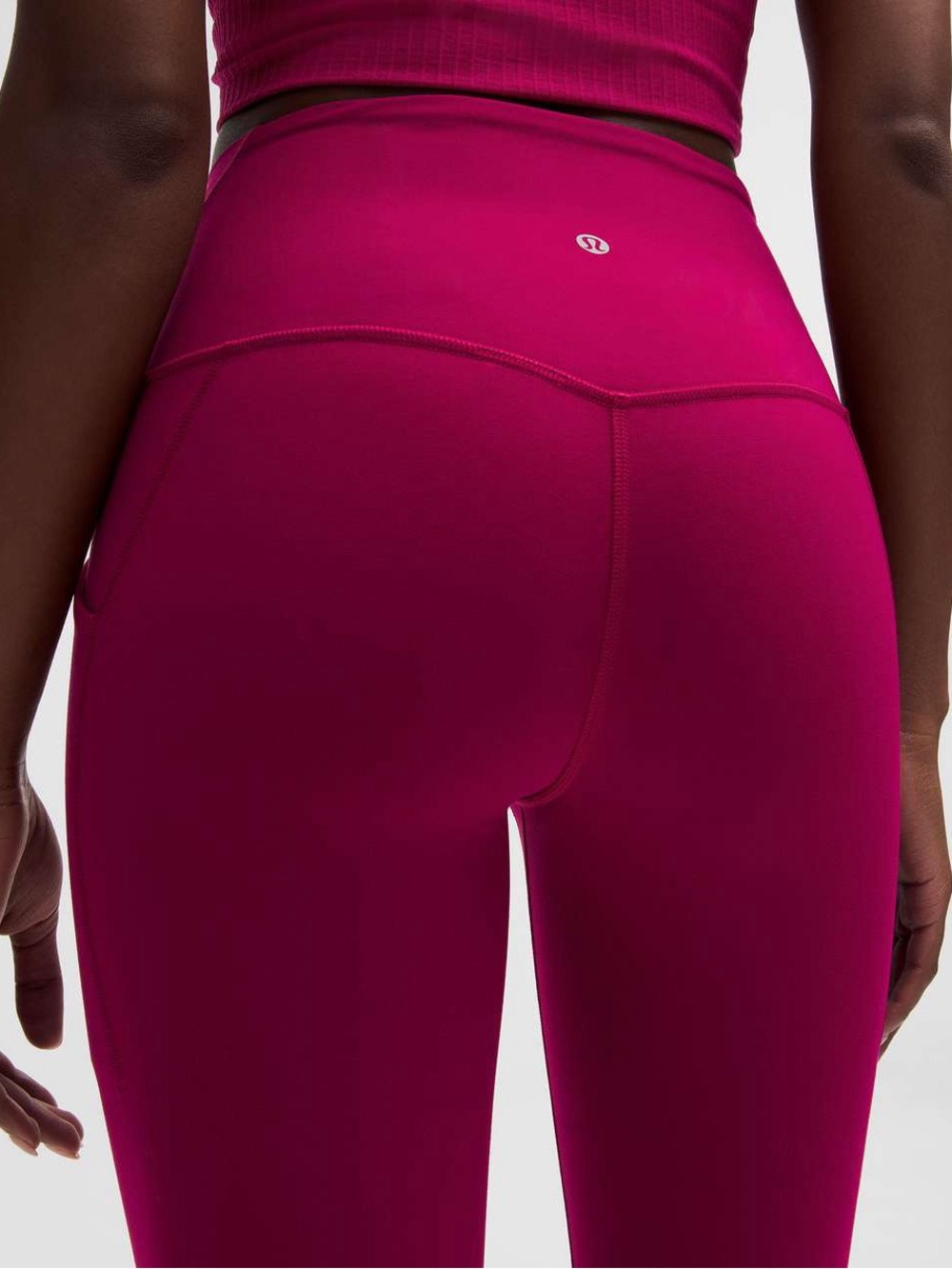 Size 14 lululemon Align ™ HR
Pant 25" *Pockets Berry rumble - Picture 3 of 4